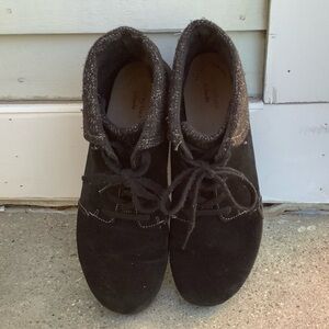Clarks Black Suede Chukka Boots